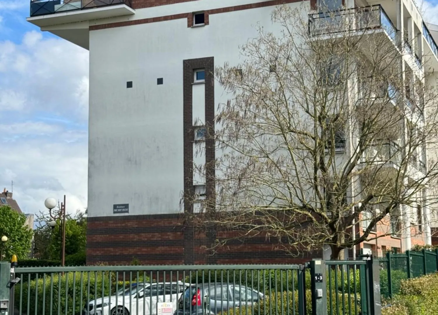 Vauban T1 Calme Avec Parking Privatif Apartment Lille
